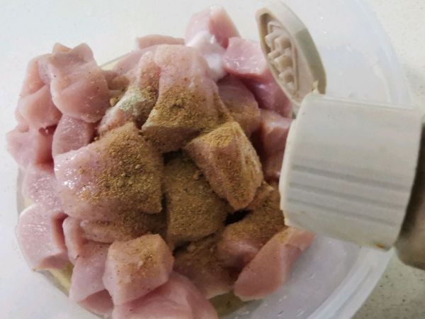 秘制蒜香烤肉肉