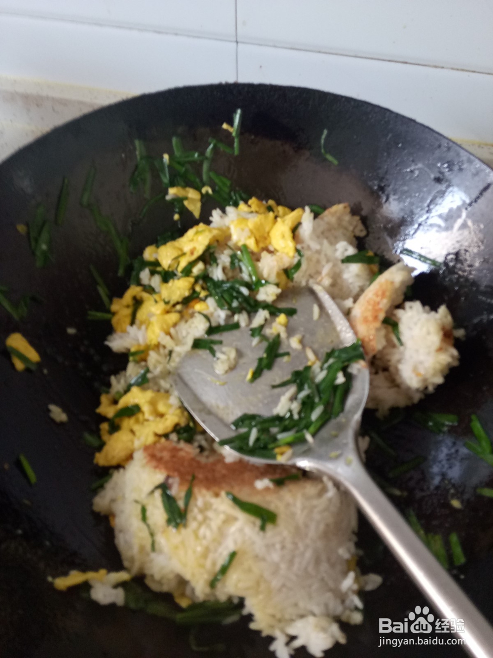 炒韭菜蛋花饭