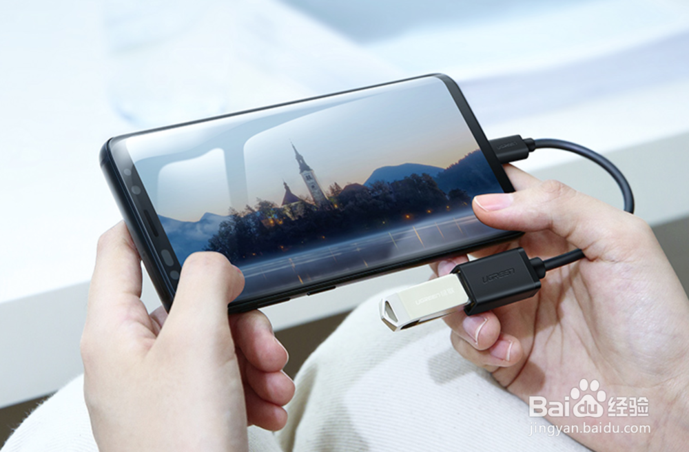 没有电脑，手机照片和视频怎么传到U盘更方便？