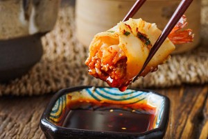 保健养生【大虾抱蛋饺】