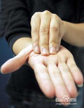 什么时候需要免洗洗手液及正确的洗手方法