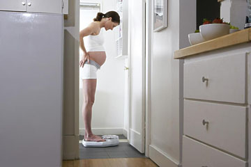 偏胖的孕妇要学会控制体重