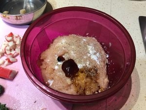 怎么做香煎鸡胸肉饼?