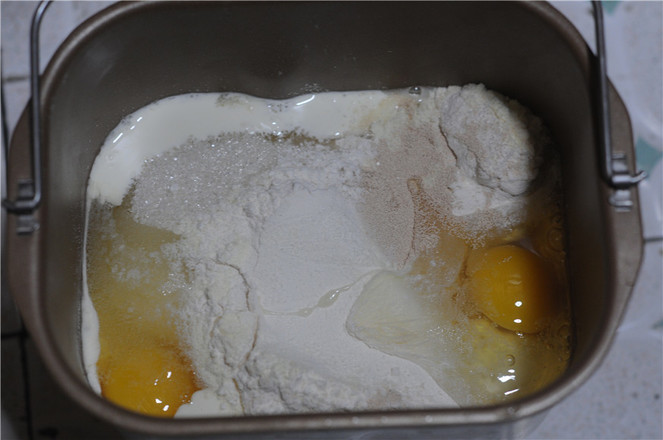 蓝莓沙拉花环面包