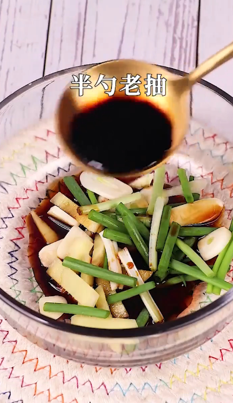 红烧鲫鱼怎么做？