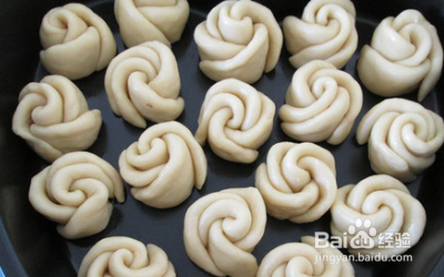 淡奶玫瑰花面包的制作方法