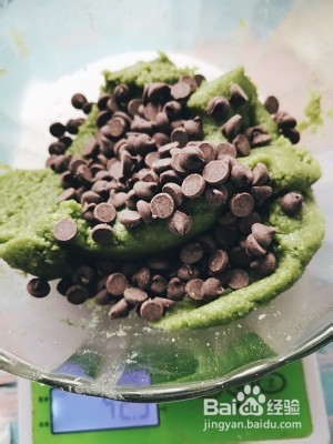 在家制作美味的斑斓巧克力曲奇