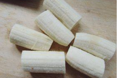 蛋酥香蕉卷简单做法