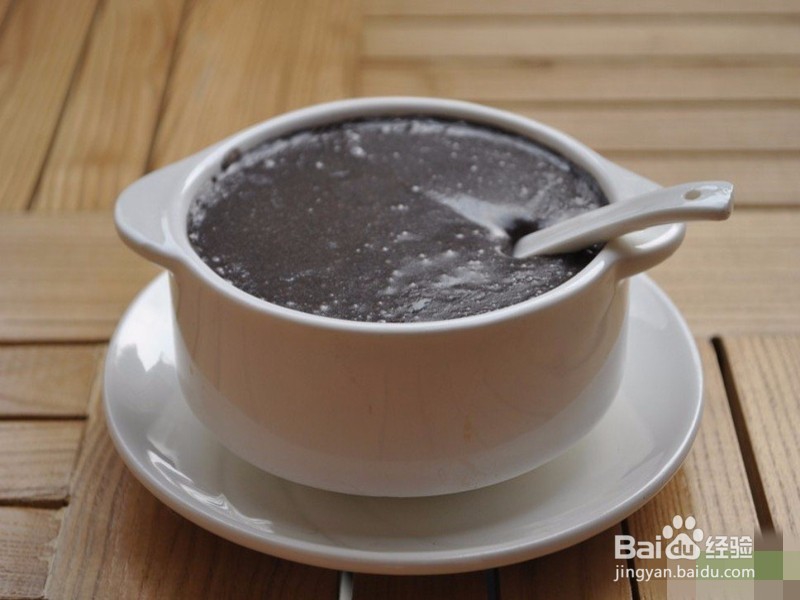 女性如何让自己拥有顺滑浓密的秀发？