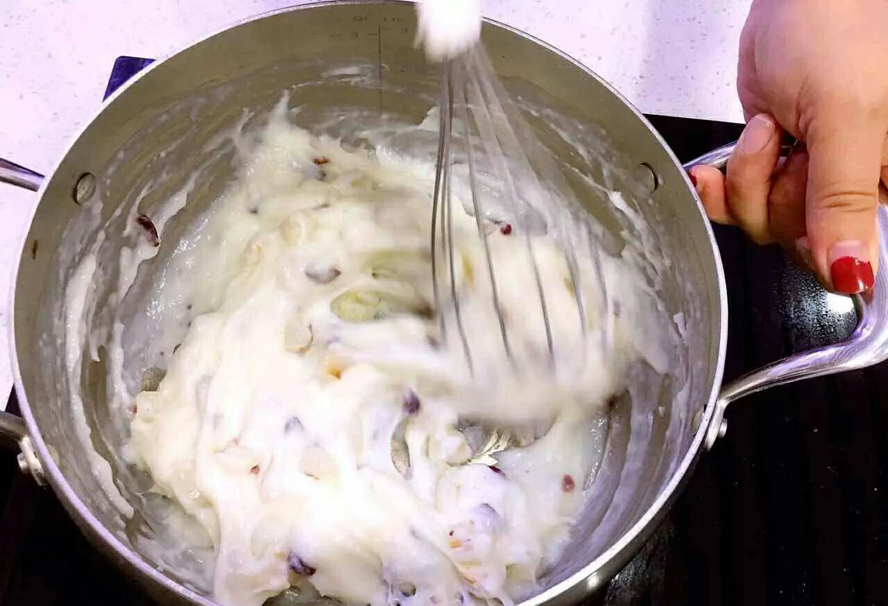 荔枝蔓越莓凉糕的做法，妈妈们快收！