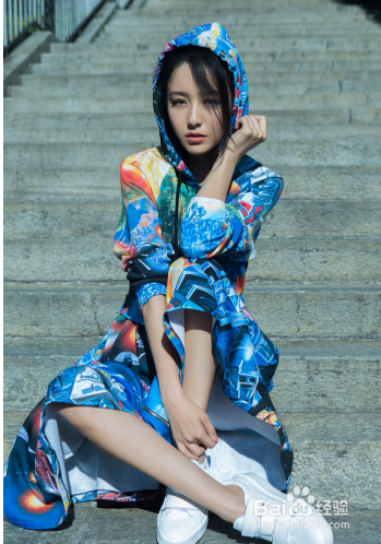 佟丽娅的衣品太出镜了