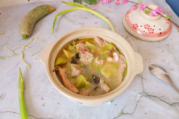 益气排骨萝卜汤