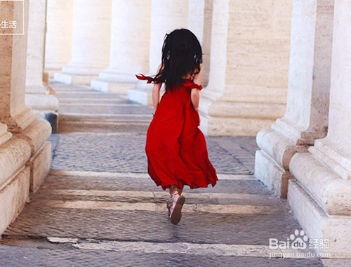 邱淑贞的红裙魅惑，怎么演绎？