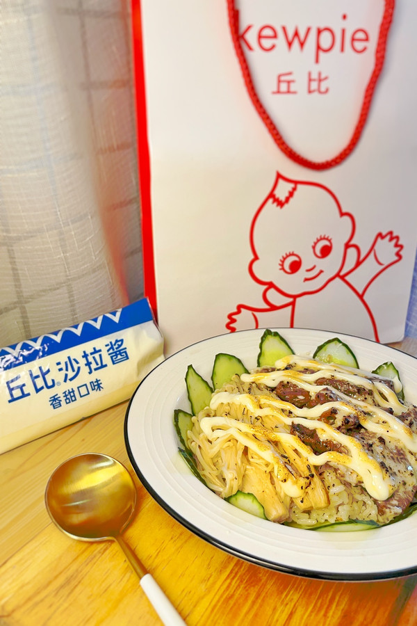 火焰金针菇牛肉盖饭