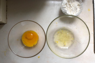 宝宝爱吃的香酥鸡蛋饼干