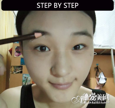 夏日泳池派对 小烟熏让你变身Party queen