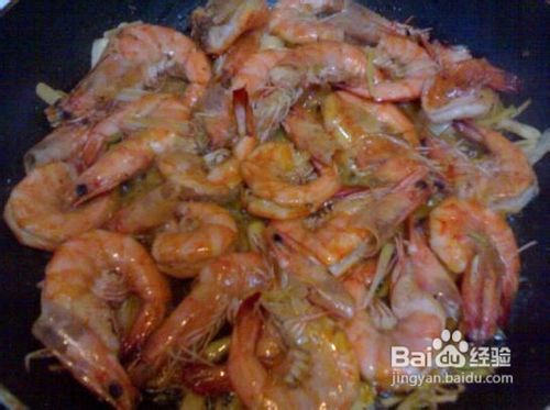 皮脆肉嫩的油闷大虾怎么做