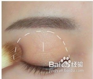 怎样画绿色眼线+渐变水润唇小清新妆