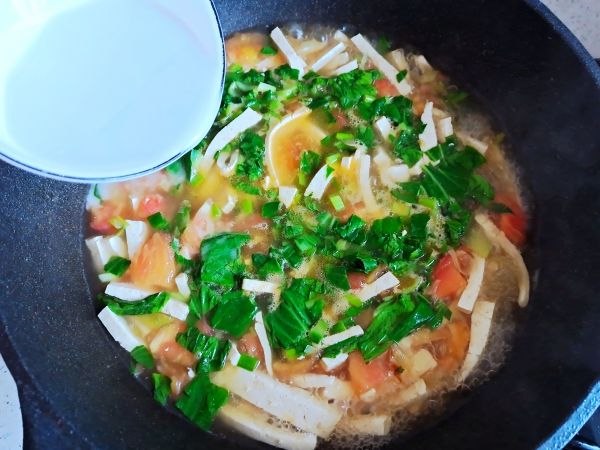 家常豆腐鸡蛋汤