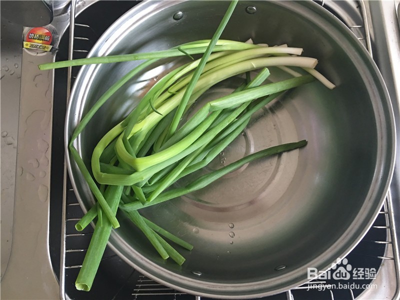 家中美味凉菜—小葱拌豆腐