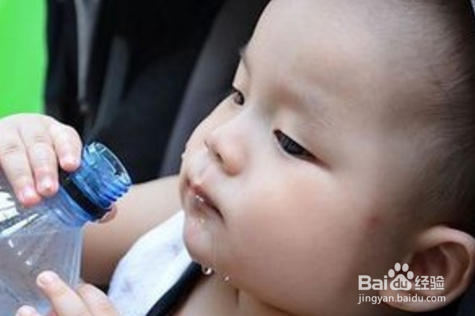 鉴别天然矿泉水的方法与技巧