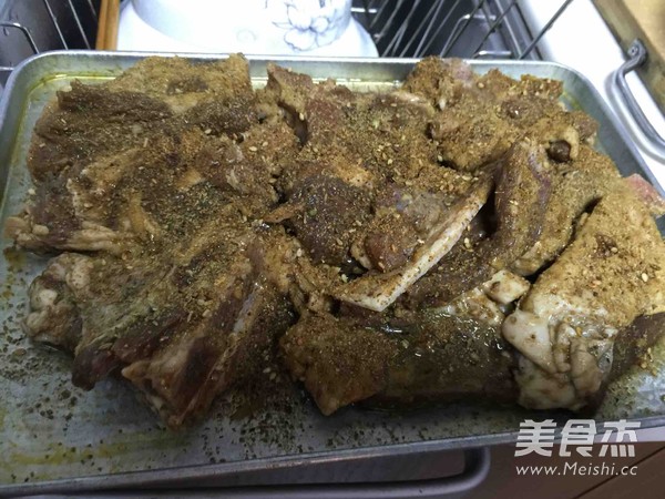 孜然烤羊腿的做法
