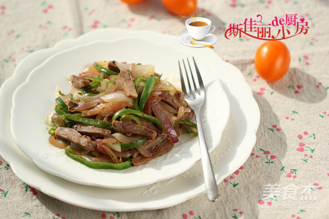 黑椒洋葱青椒炒牛肉