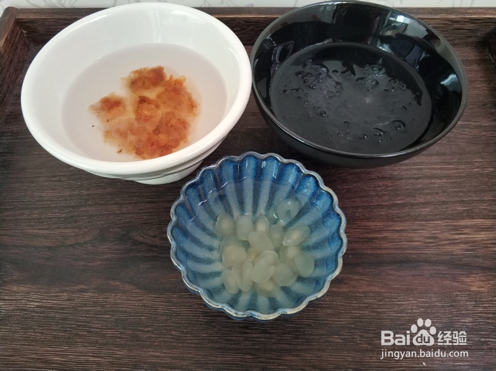 教你怎么做桃胶皂角米雪燕美颜羹