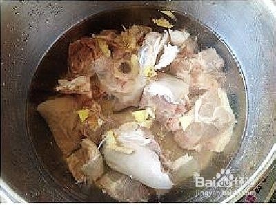 胡萝卜炖羊腿做法