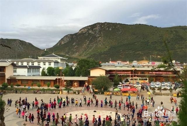 香格里拉独克宗月光广场好玩吗