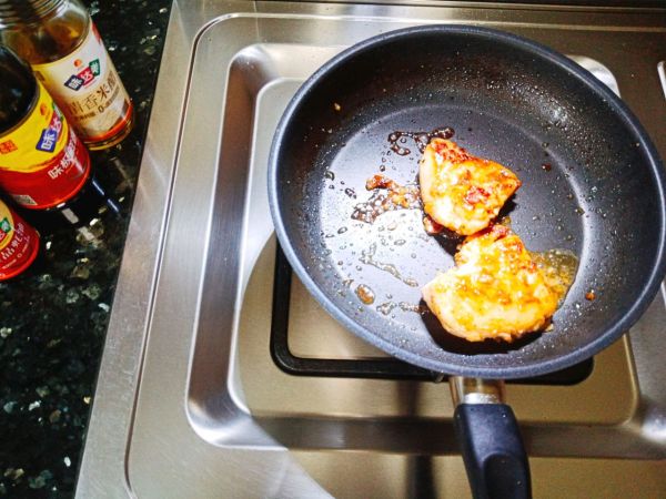 软嫩多汁煎鸡胸