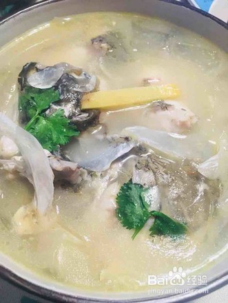 鱼头炖粉皮的做法
