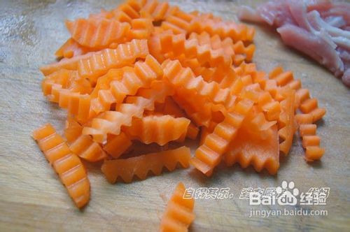 是一盘菜,也是一顿主食——芹菜炒年糕