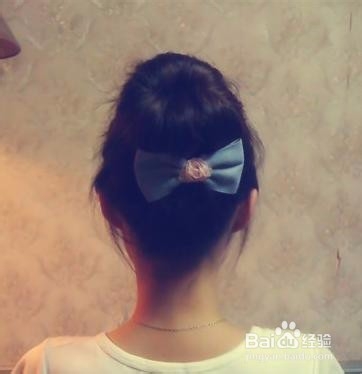 一分钟教你成熟优雅韩式大盘头