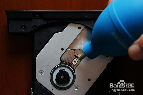 笔记本COMBO光驱能读碟缺不能刻录怎么办？