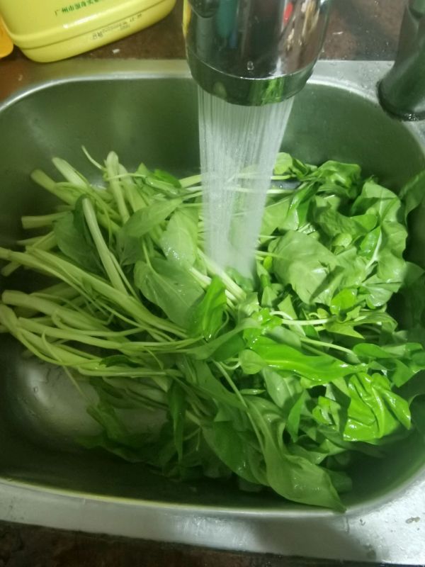 椒丝腐乳炒通菜