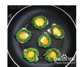 简单美味的黑椒豇豆鹌鹑蛋的做法