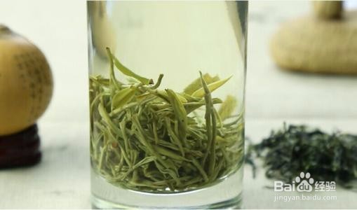 蒿稀绿紫阳毛尖的鉴别方法