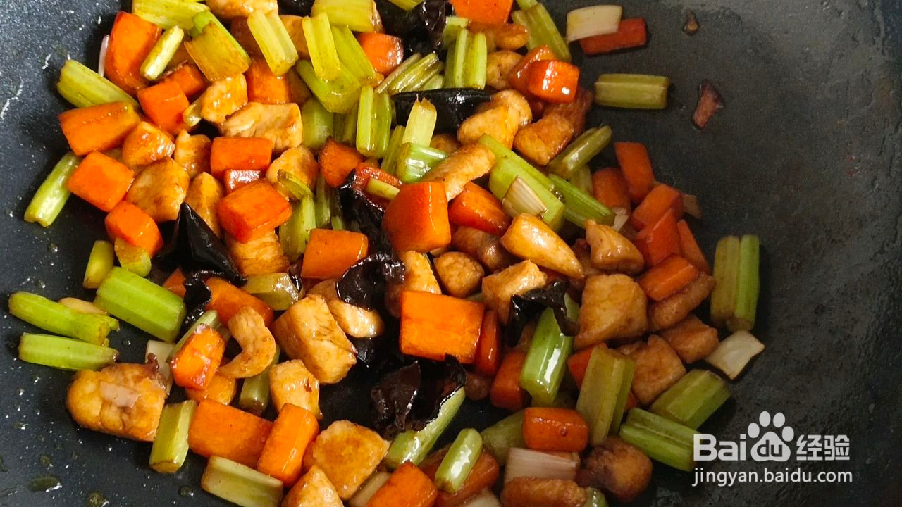 爆炒鸡丁的做法