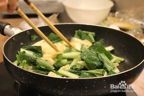 小松菜炒油豆皮