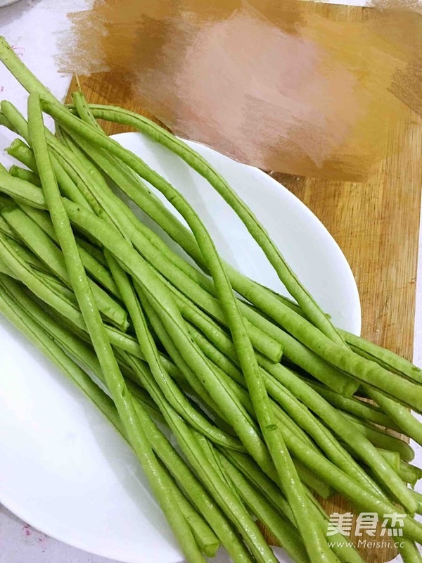 豆角炒鸡蛋的做法