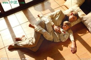 地板、瓷砖哪家强？