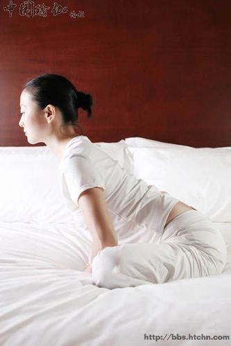 怎样做睡前瑜伽？