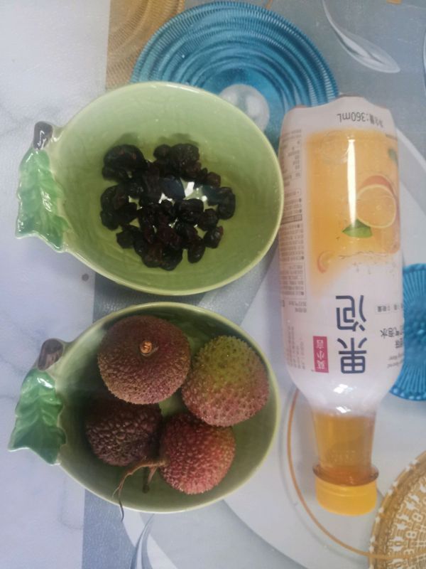 蔓越莓冰气泡水