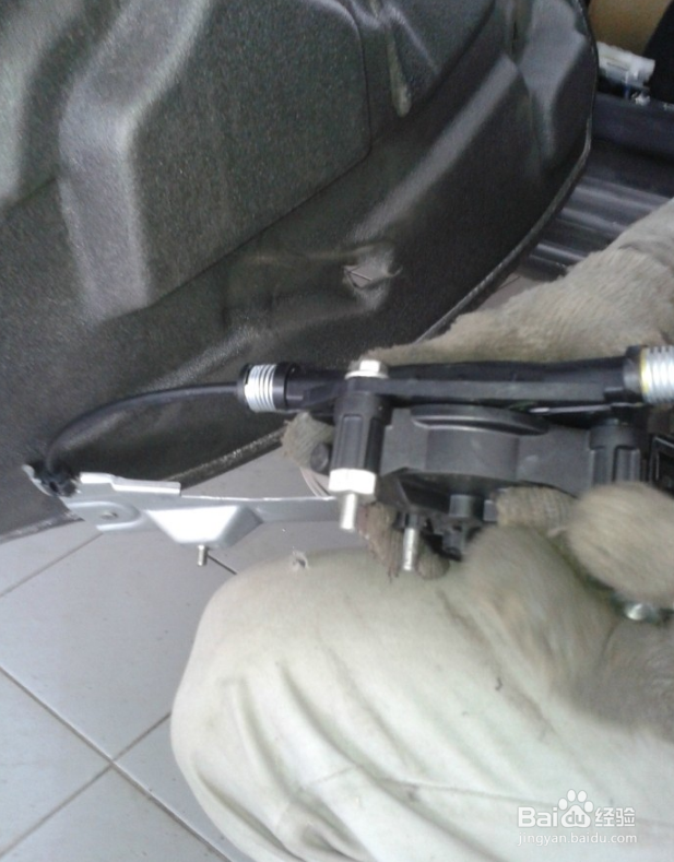 我的爱车升降器维护