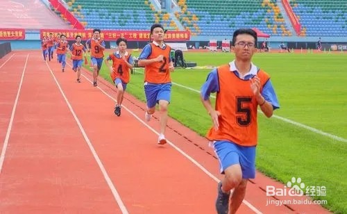 2000米跑的技术要领及注意事项