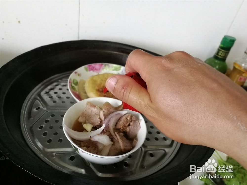 葱香蒸猪蹄膀肉片