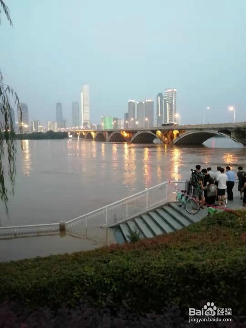湘江长沙段洪水洪峰奇观散记