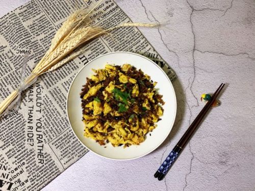 豆豉鲮鱼炒鸡蛋