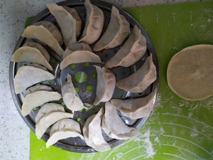 如何制作香辣美味的的驴肉小煎饺 ?